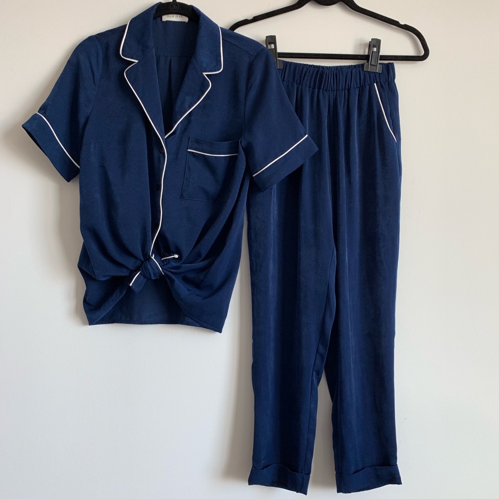 Ollie Pearl Navy Silk Set!